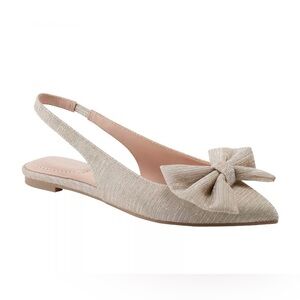 Bandolino Elegant Bow Pointed flats gold size 7M NEW